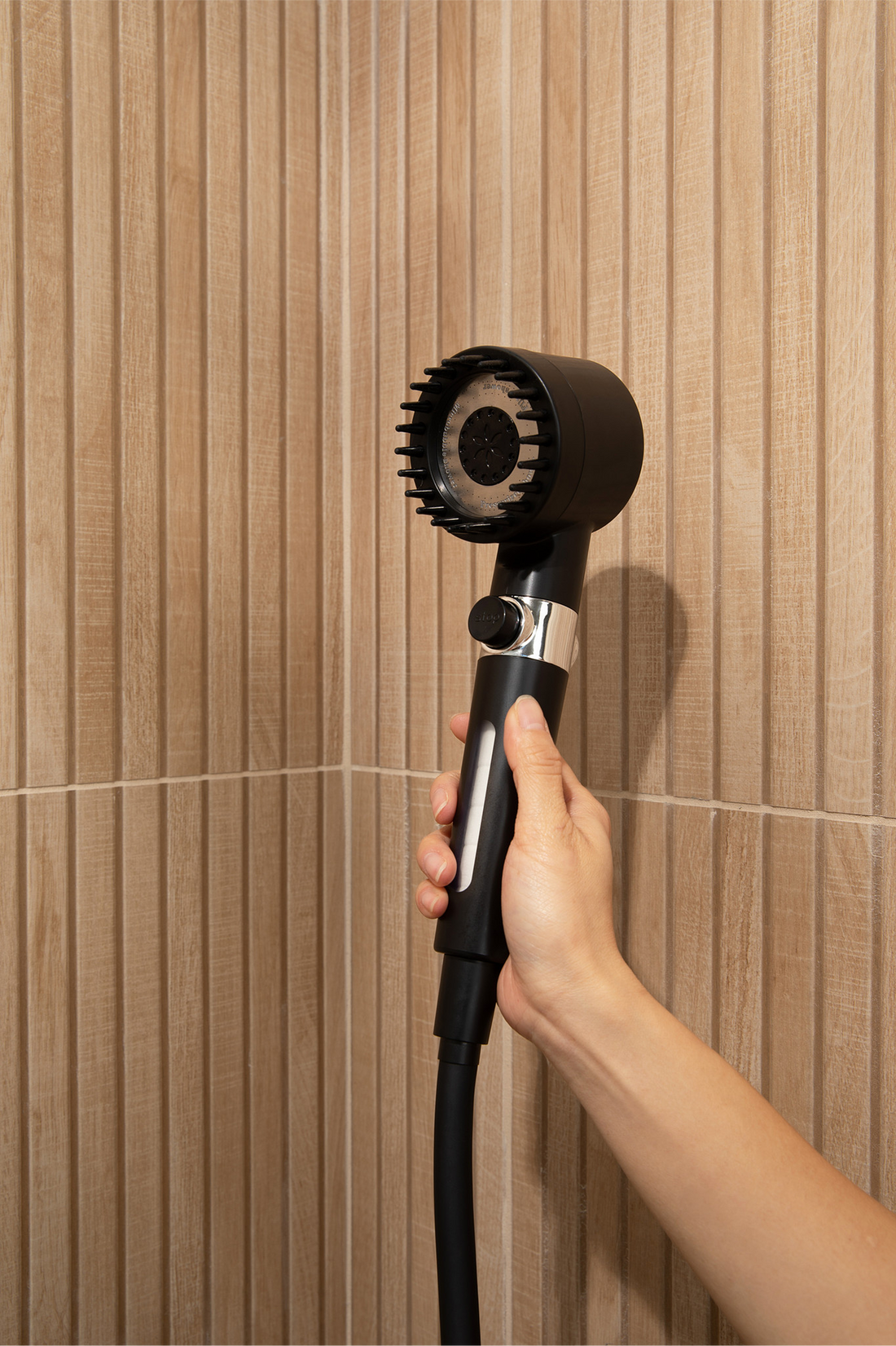 CABEZAL DE DUCHA CON FILTRACIÓN DE MASAJE MINERALSTREAM